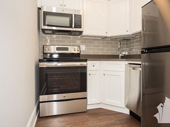 3rd image of 817 W Lakeside Pl APT 310