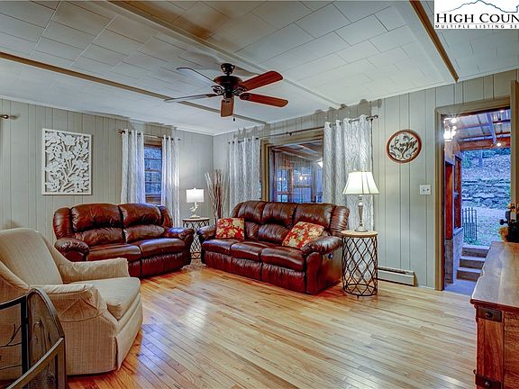 5th image of 80 White Laurel Lane