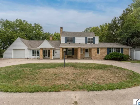106 Morningside Hts, Mankato, MN 56001