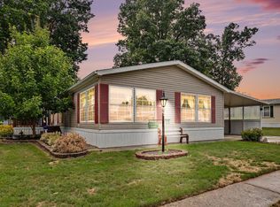 15877 Cottonwood Ave NE, Cedar Springs, MI 49319