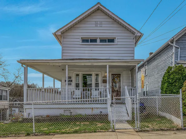 327 Andover St, Wilkes Barre, PA 18702