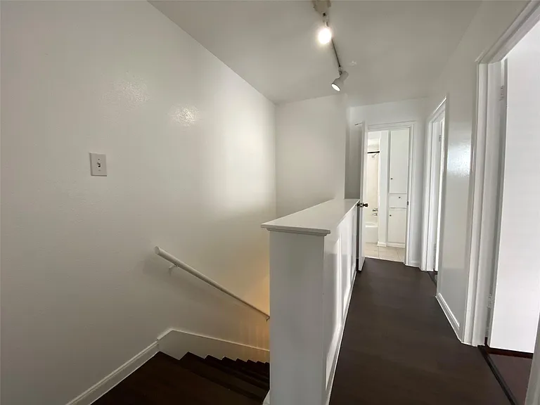 10682 Hazelhurst Dr #14 — Photo 13