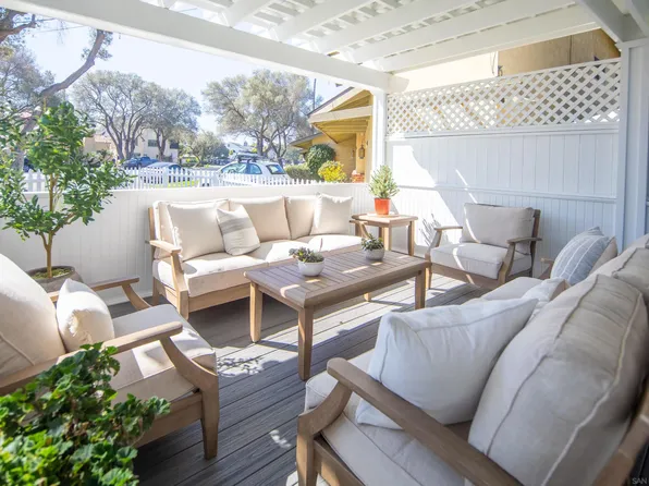 950 Olive Ave, Coronado, CA 92118