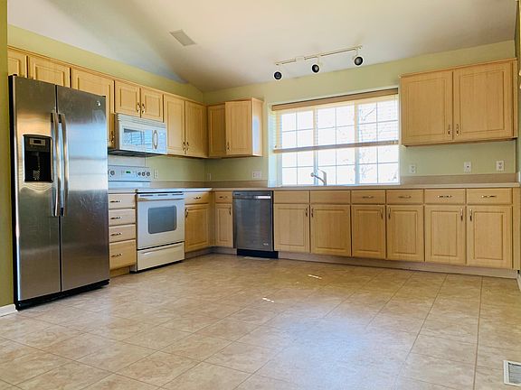 4th image of 4118 N 172nd St