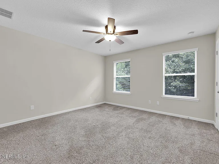 452 Walnut Dr — Photo 18