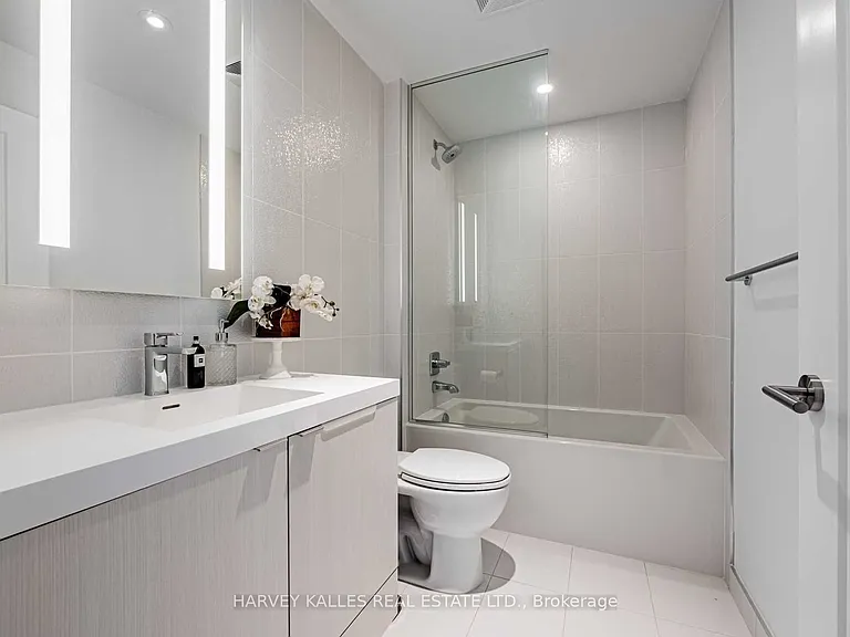 575 Bloor St E #505 — Photo 21