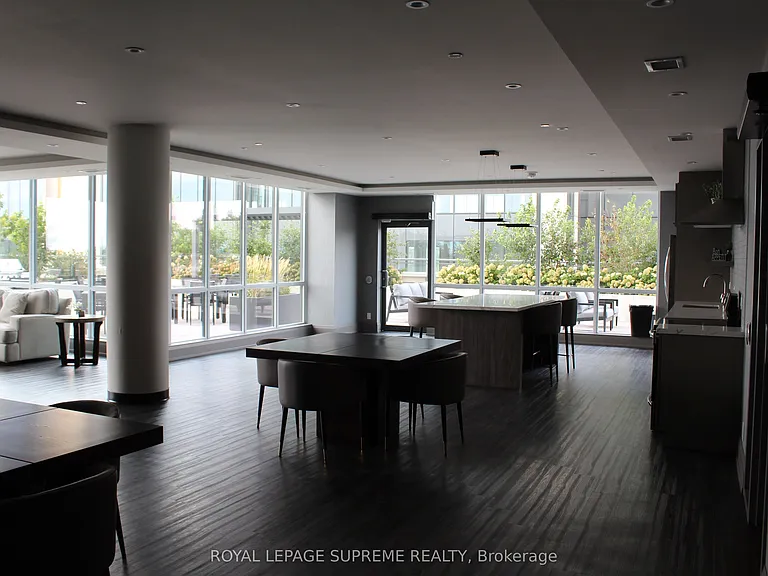 15 Lynch St #606 — Photo 25