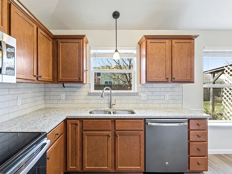 7807 Fieldstone Dr — Photo 12