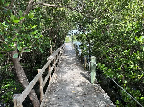  3rd St, Cedar Key, FL 32625