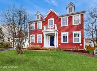 615 Aborn Ave, Elgin, IL 60124