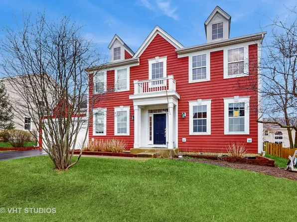 615 Aborn Ave, Elgin, IL 60124