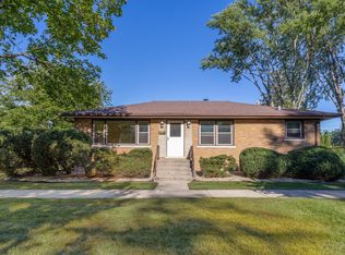 1605 Oakwood Ave, Des Plaines, IL 60016