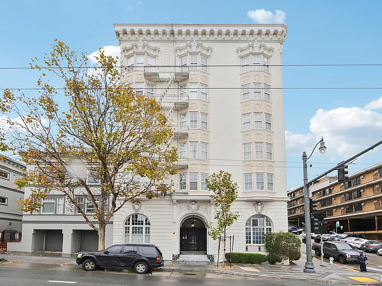 Front exterior view of the apartment building at 2500 Van Ness Ave, San Francisco, CA 94109, USA