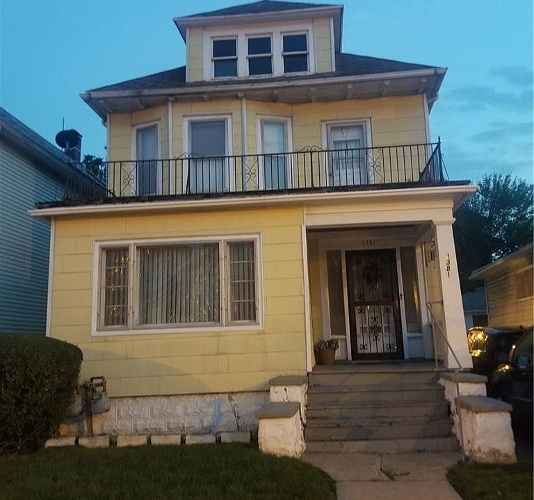 1st image of 1381 E Delavan Ave