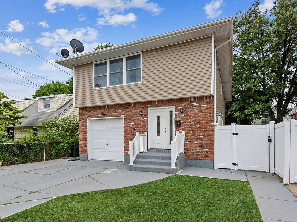 1st image of 282 Travis Ave
