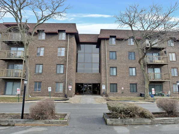 840 Elder Rd #A405, Homewood, IL 60430