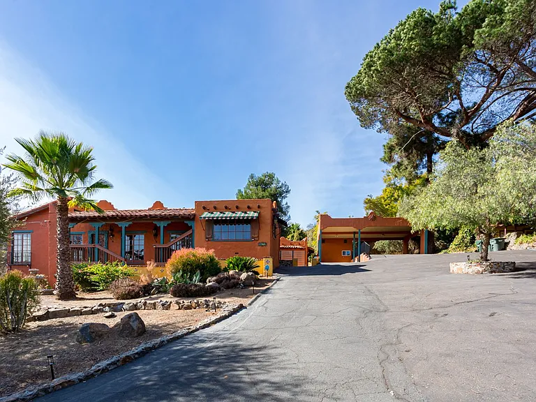8873 Golf Dr — Photo 2