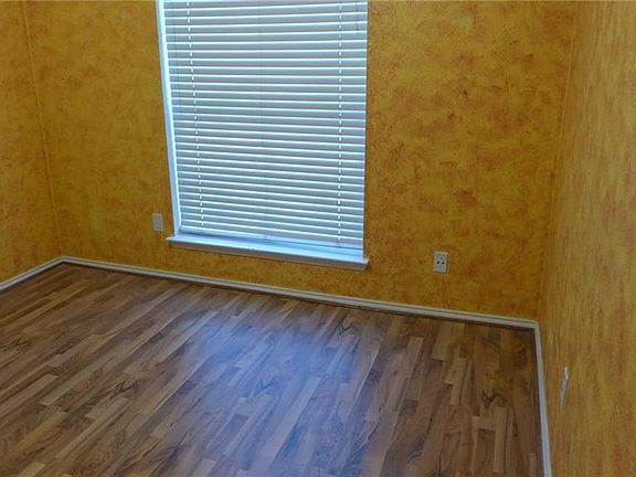5th image of 3435 Mayflower Ct