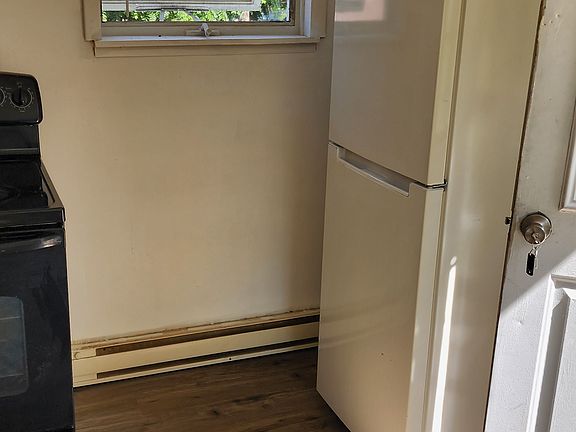 3rd image of 274 Main St #4