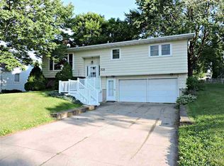 721 Washington St, Denver, IA 50622