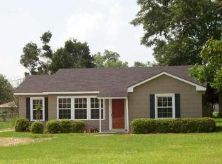 908 E Horner St, Atmore, AL 36502