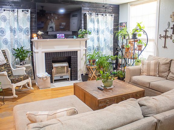 4th image of 1212 Avenue N