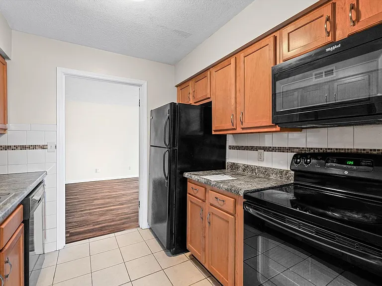 123 S Regency Dr — Photo 29