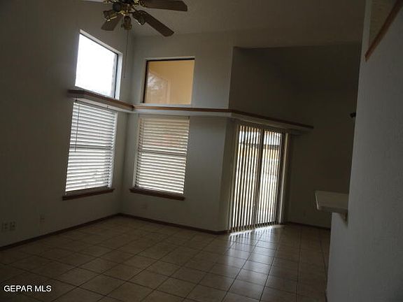 3rd image of 4721 Loma De Plata Dr