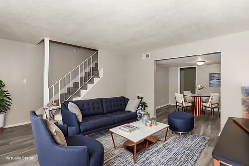 Ravenwood Apartments Photo 1