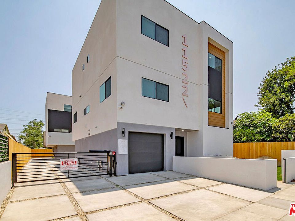 1st image of 11524 Emelita St