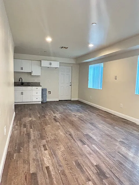 211 E 84th Pl #213-1/2