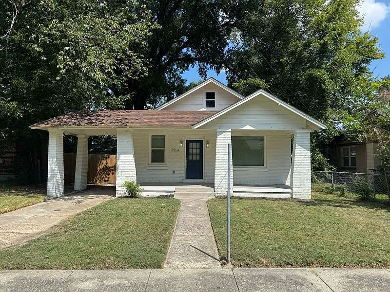 2554 Selman Ave