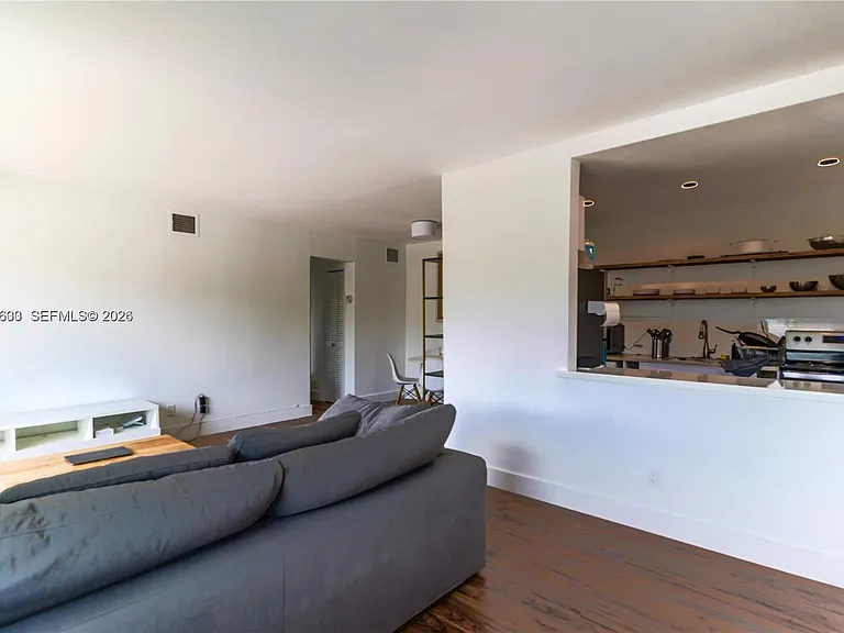 1234 Euclid Ave #7 — Photo 12