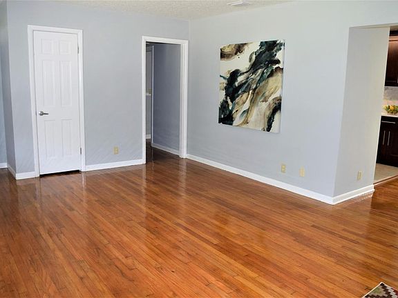 4th image of 6358 Stetler Dr