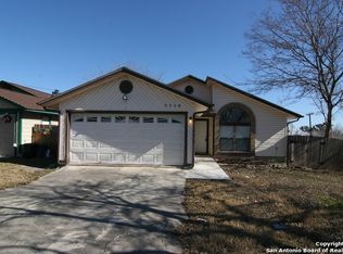 7712 Rainfall Ridge Dr, San Antonio, TX 78239