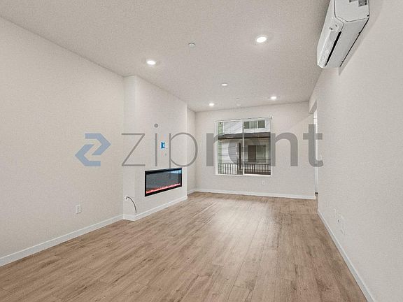 5th image of 626 164th St SW #H4