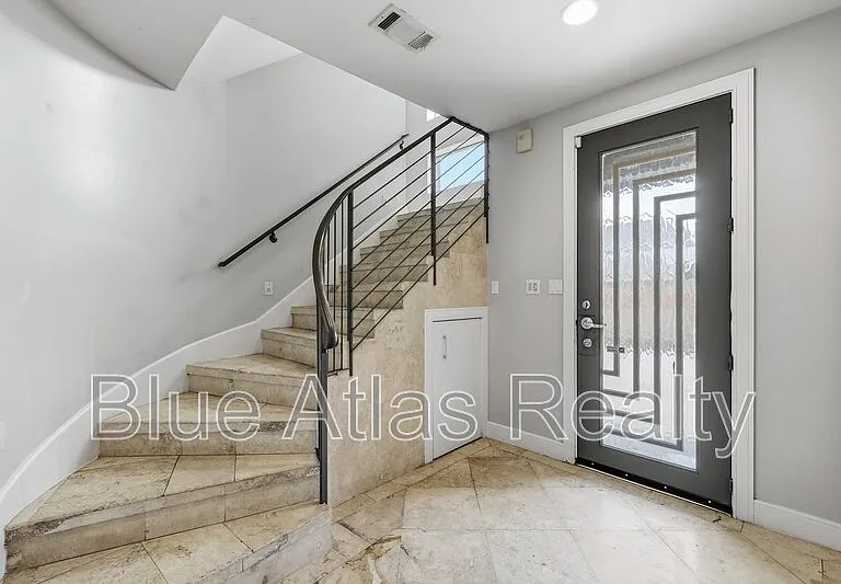 2690 Rockbrook Dr #4 — Photo 3