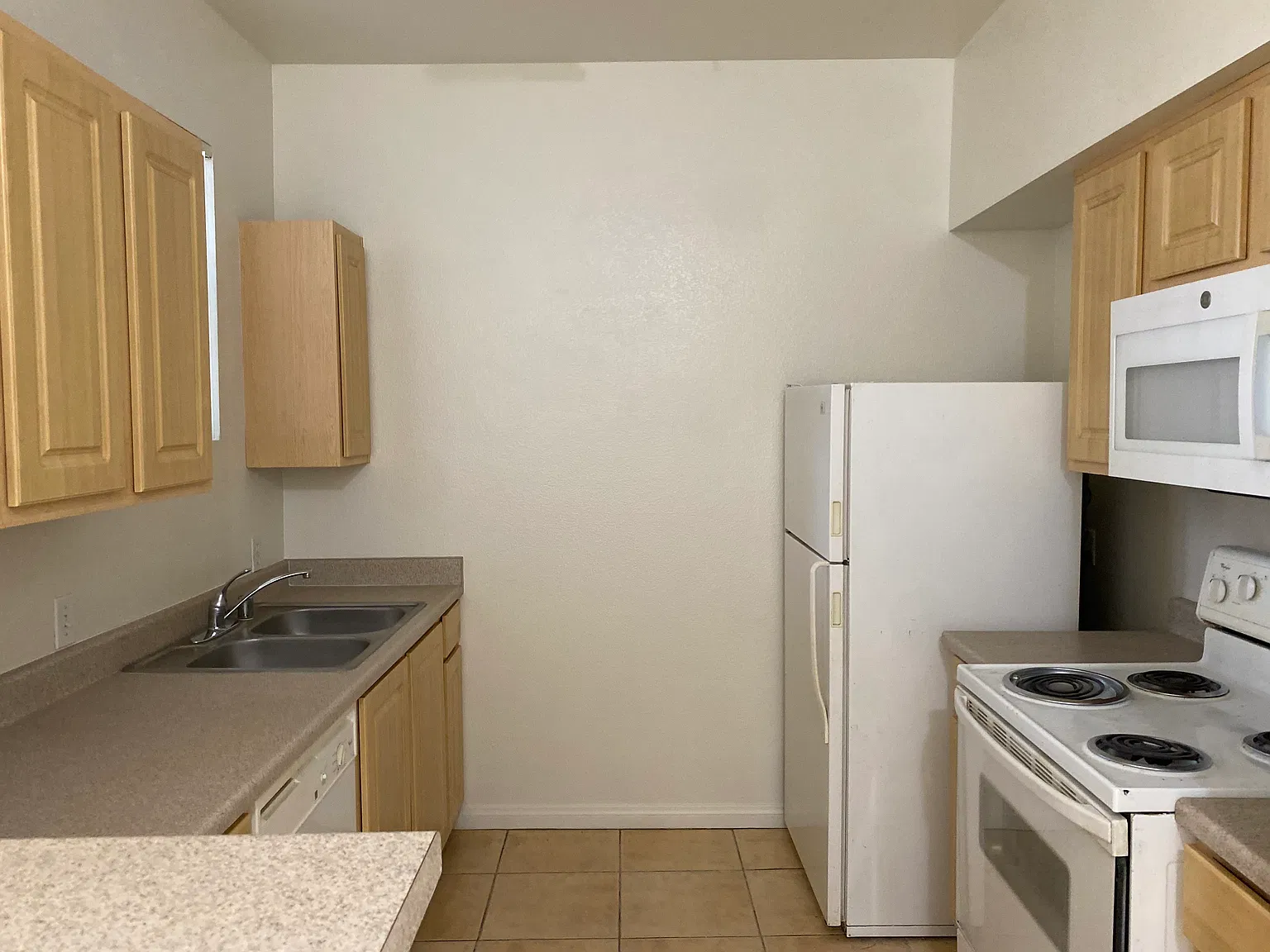 1 bed, 700 sqft, $1,000 — Photo 2