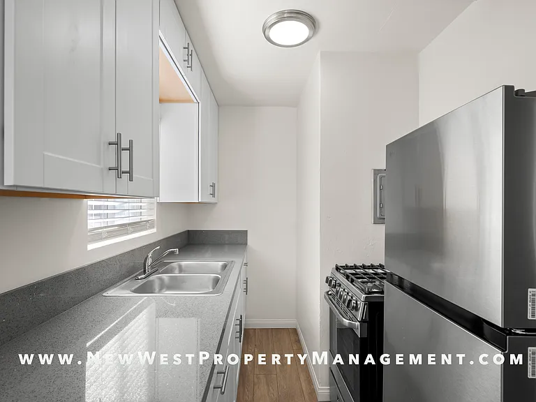 3141 Imperial Ave #3141 — Photo 10