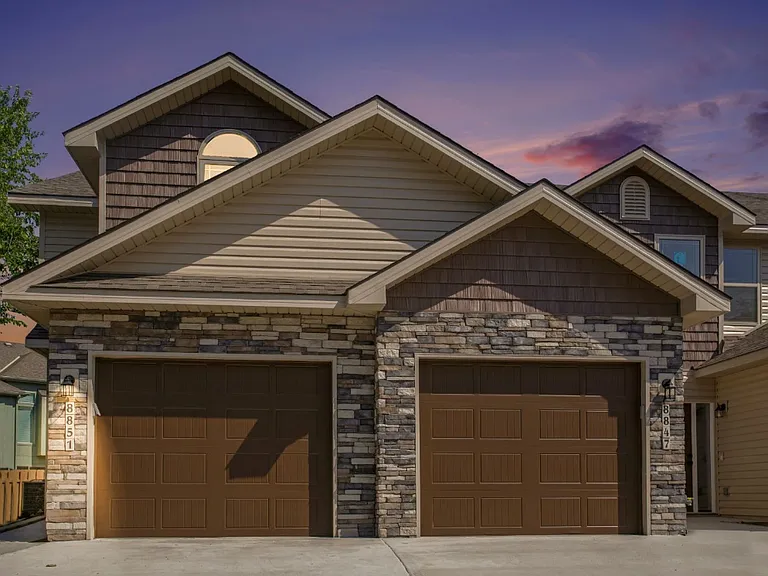Tiffany Hills Townhomes — Photo 9