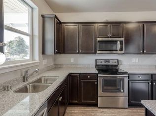404 B St #101, Blaine, WA 98230