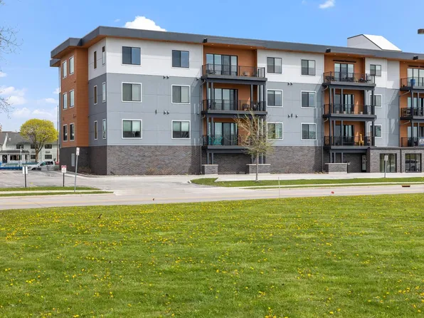 750 S Pier DRIVE #21, Sheboygan, WI 53081