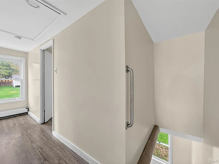 41 Rock Ridge Ave — Photo 20