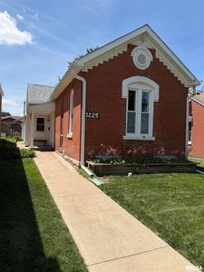 1225 N 11th St, Quincy, IL, 62301
