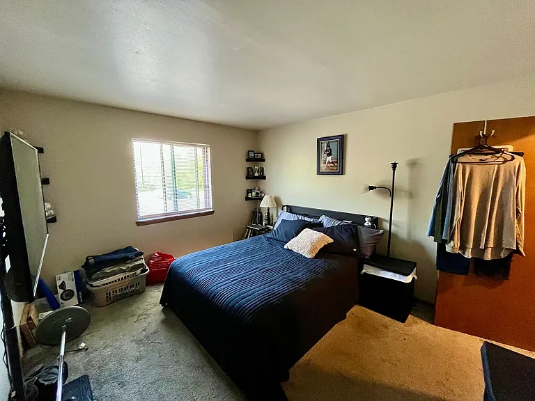 N114W15846 Sylvan Cir — Photo 8