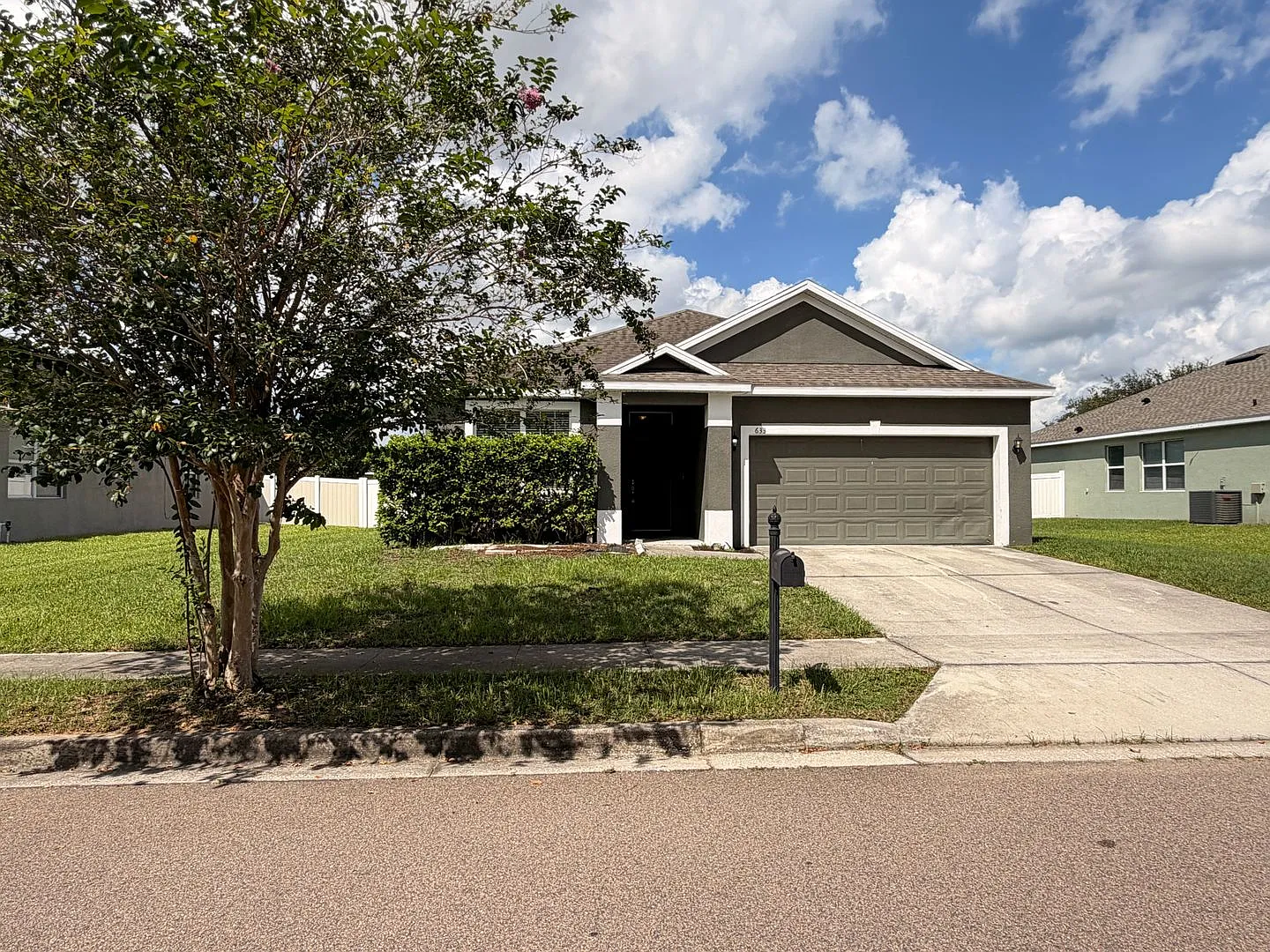 Highland Meadows 3-Bedroom Home with Large Fenced Yard — Photo 3