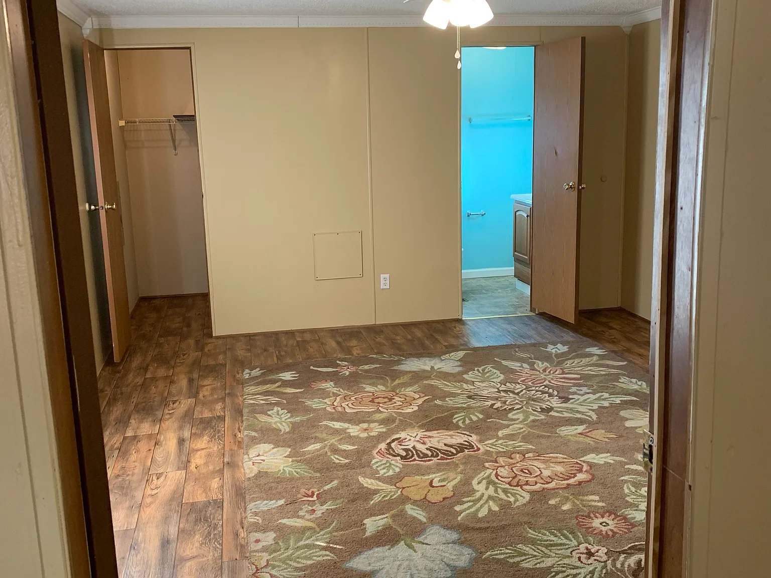 2 bed, $850 — Photo 2