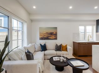 552 Kaslo St N #1, Vancouver, BC