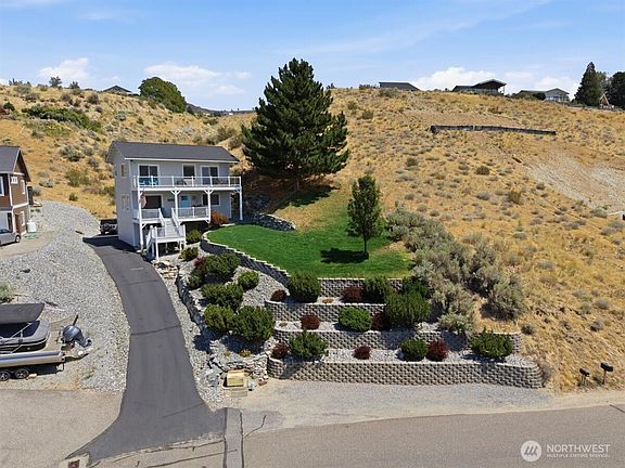 3rd image of 130 Monte Carlo Drive