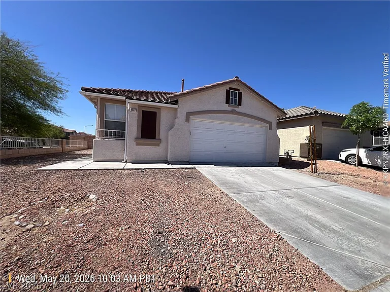 8027 Sapphire Cove Ave — Photo 2